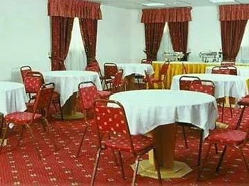 Imperiaa By Crossway - Aparthotel Dubai 3*,